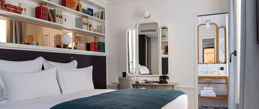 Hotel  Louvre Montana Superior Room